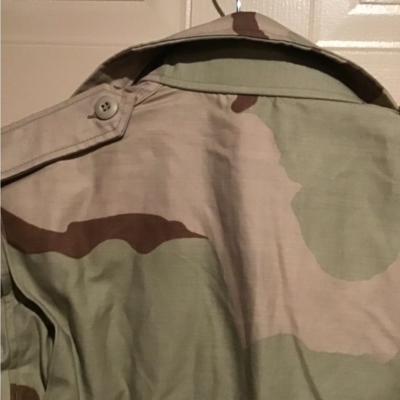 Field Jacket US Military Issue Three Tone Desert Camouflage - Picture 10 of 16
